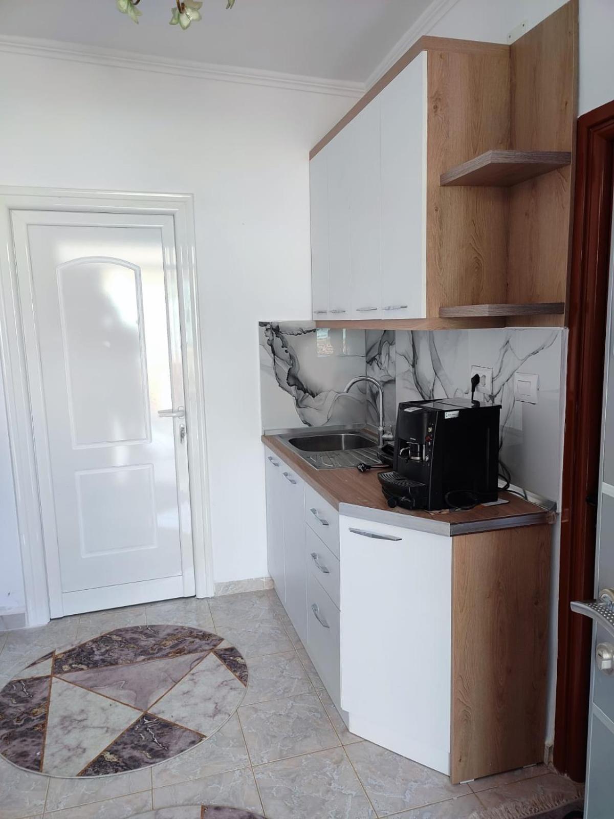 Guest House Eloid Berat Esterno foto