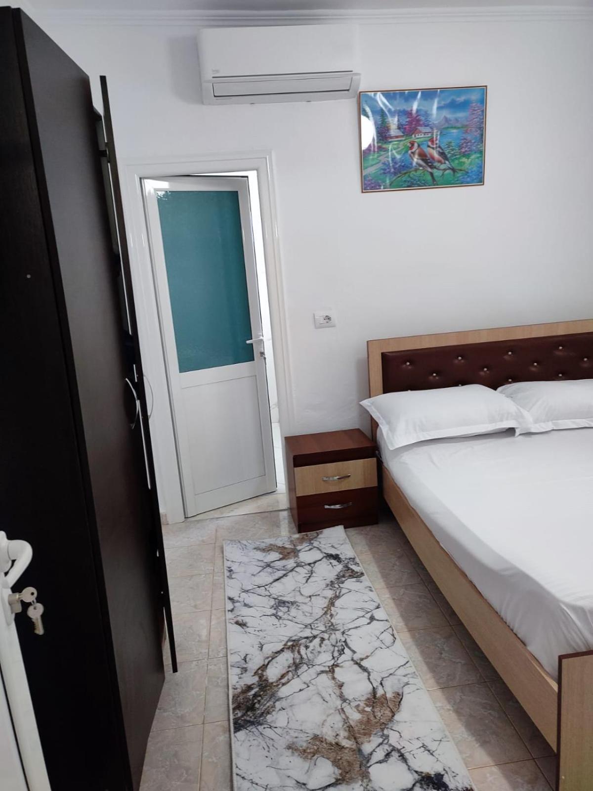Guest House Eloid Berat Camera foto